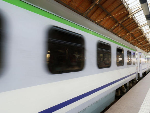 Koniec komunikacyjnego chaosu po ataku zimy. Pociągi na trasie Działdowo-Olsztyn znów jeżdżą