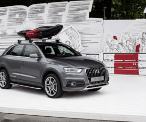 Audi Q3 z kempingowym namiotem