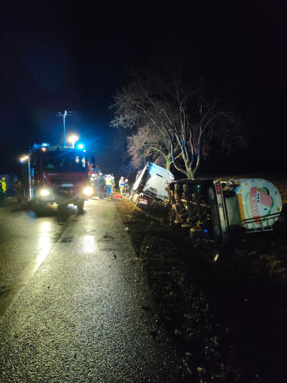 Masakra na drodze pod Koninem. W wypadku zginęły trzy młode osoby 