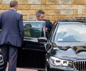 Marek Kuchciński w południe z domu jedzie do siedziby PiS