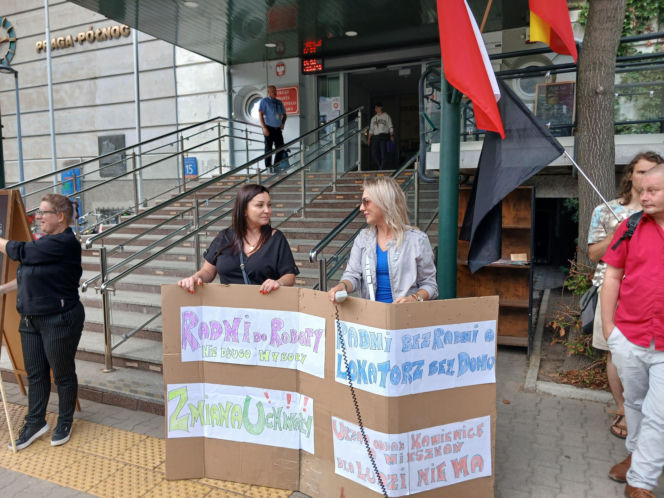 Protest mieszkańców kamienicy przy ul. Środkowej 11
