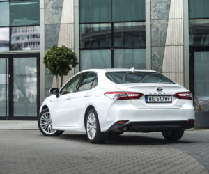 Toyota Camry 2.5 Hybrid 218 KM e-CVT Executive + VIP