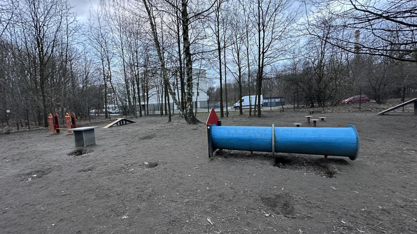 Psi park na ul. Augustów w Łodzi