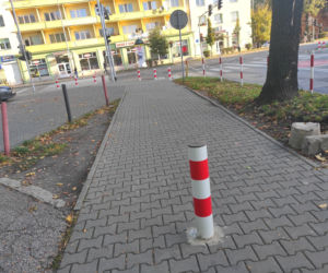 Słupki na ul. Czachowskiego