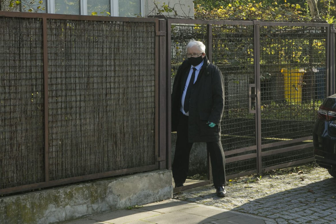 Zima i protesty zdewastowały sąsiedztwo Jarosława Kaczyńskiego
