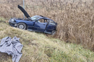 Dramatyczny wypadek na Mazowszu. 18-letni kierowca BMW w szpitalu