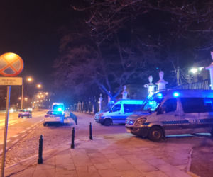Policja ochrania ambasadę Rosji w Warszawie. Dziesiątki radiowozów