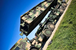 Kolejna Daglezja MS-20 odebrana. Wojsko Polskie z nowym mostem towarzyszącym