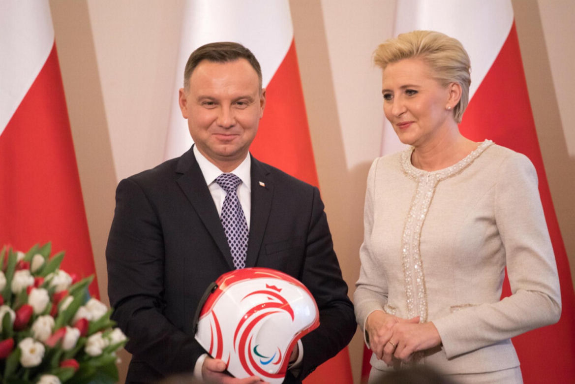 Agata Duda w wiosennych pastelach