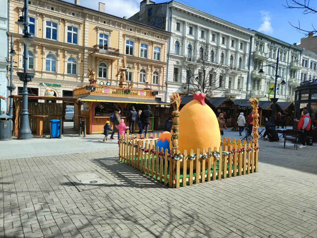 Jak wygląda łódzki jarmark Wielkanocny? Co twierdzą kupujący i sprzedawcy? [ZDJĘCIA]