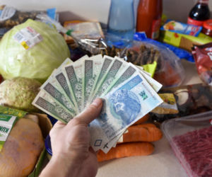 Ekspertka sprawdziła ceny przed świętami. Dino, Lidl czy Biedronka? Zobacz, gdzie jest najtaniej