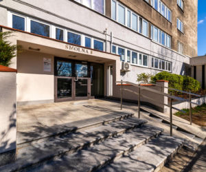 Blok Młotek na Smolnej 8 w Warszawie