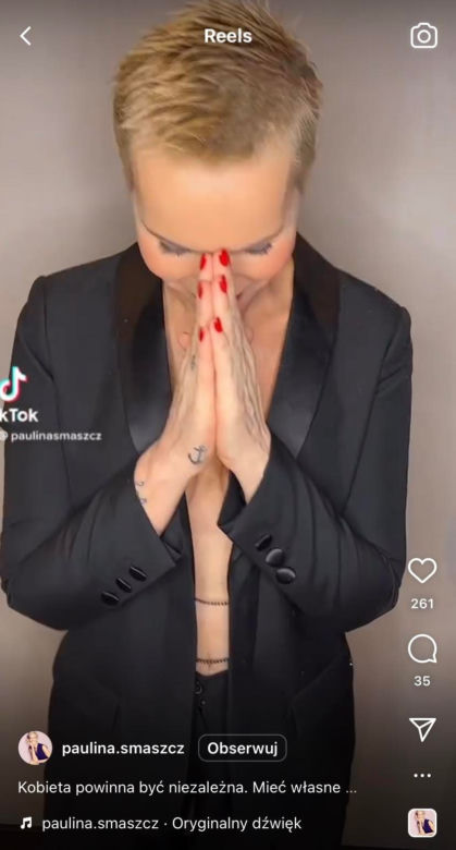 Paulina Smaszcz z piersiami na wierzchu wije się do kamery. Nie ubrała stanika! 