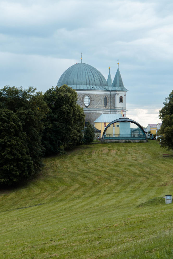 Stacje drogi krzyżowej proj. Dušana Jurkoviča