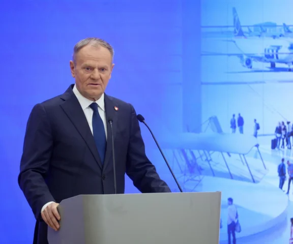 Polska na celowniku dronów! Tusk ujawnia plany wrogów!