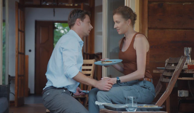 M jak miłość odc. 1902. Natalka (Dominika Suchecka), Adam Karski (Patryk Szwichtenberg)