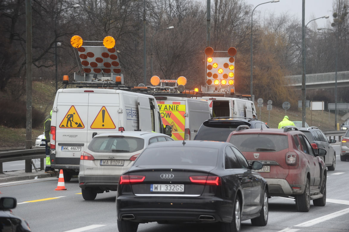  W niedzielę zamykają wiadukt. Ostatnie przygotowania do armagedonu na trasie Łazienkowskiej