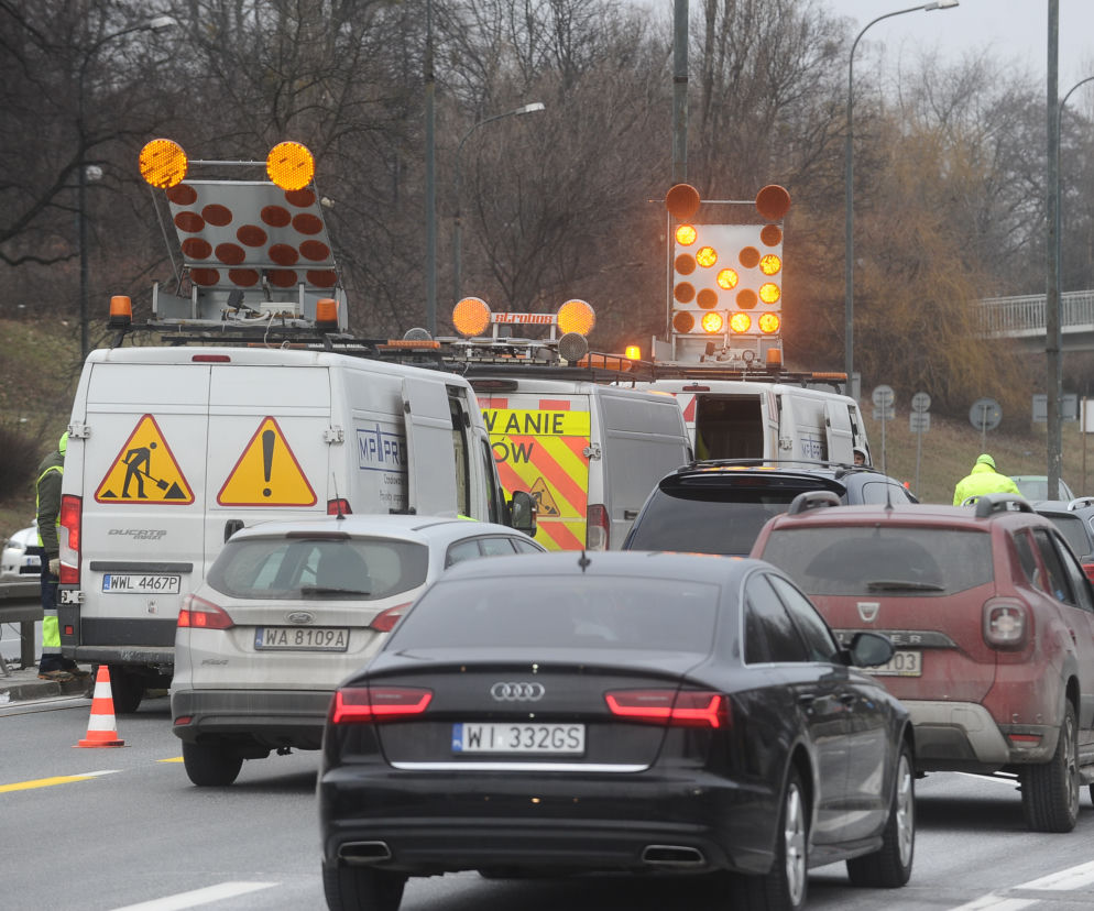  W niedzielę zamykają wiadukt. Ostatnie przygotowania do armagedonu na trasie Łazienkowskiej