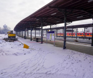 Opole, dworzec główny PKP. Trwają prace nad nowym peronem