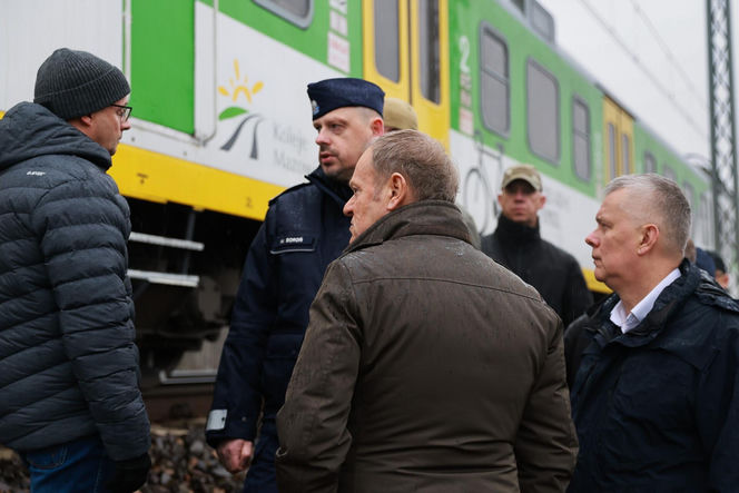 Uszkodzone linie kolejowe pod Dęblinem i w Puławach