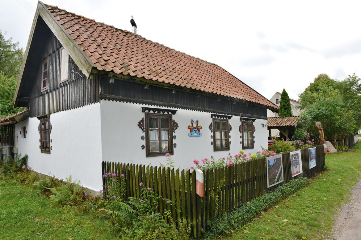 Stuletni dom