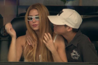 Shakira zaatakowana na meczu Argentyna - Austria