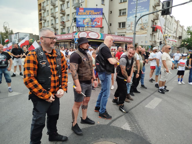„Cześć i chwała bohaterom!”. Siedlczanie spotkali się w centrum miasta, by uczcić 82. rocznicę wybuchu Powstania Warszawskiego