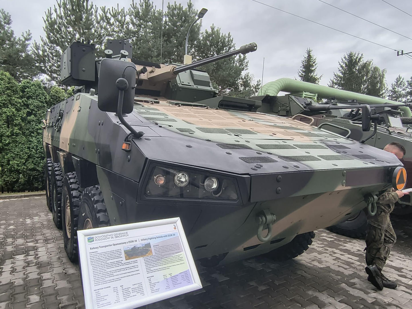 Armaty Bushmaster z polskiej fabryki. Huta Stalowa Wola i Northrop Grumman podpisały strategiczne porozumienie