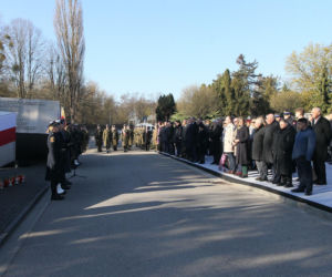 Obchody 16. rocznicy katastrofy smoleńskiej. Powązki
