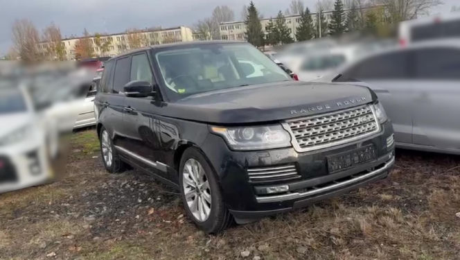 Człowiek bez tożsamości, kilogramy narkotyków i sportowe fury. Szybko zrzedła mu mina