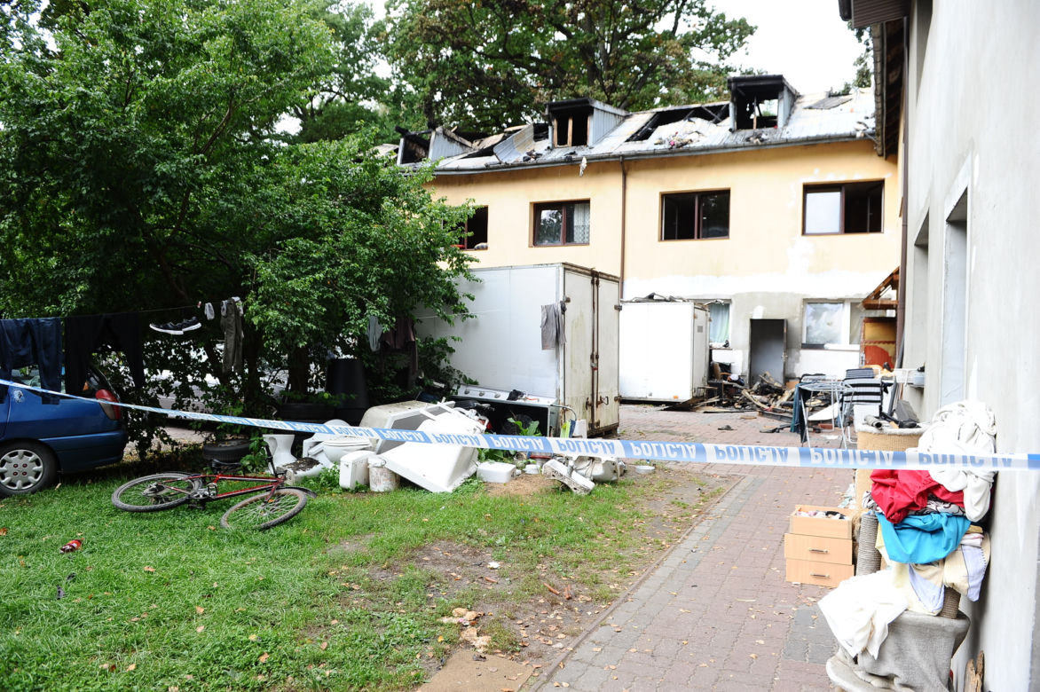 Spłoną hostel w Piasecznie. Strażacy znaleźli zwęglone ciało