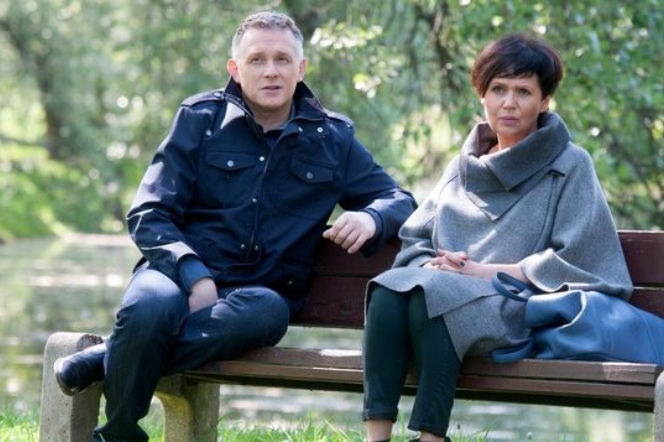 M jak miłość odc. 1235. Marysia (Małgorzata Pieńkowska), Artur (Robert Moskwa)