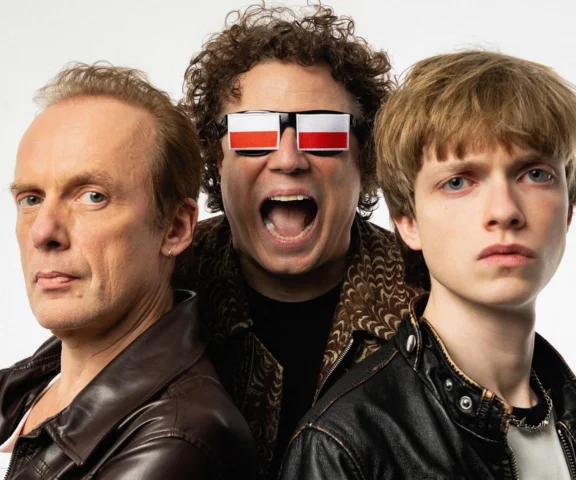 Byli muzycy T.Love we wspólnym singlu! Sidney Polak i Jan Benedek przedstawiają Jestem z Polski