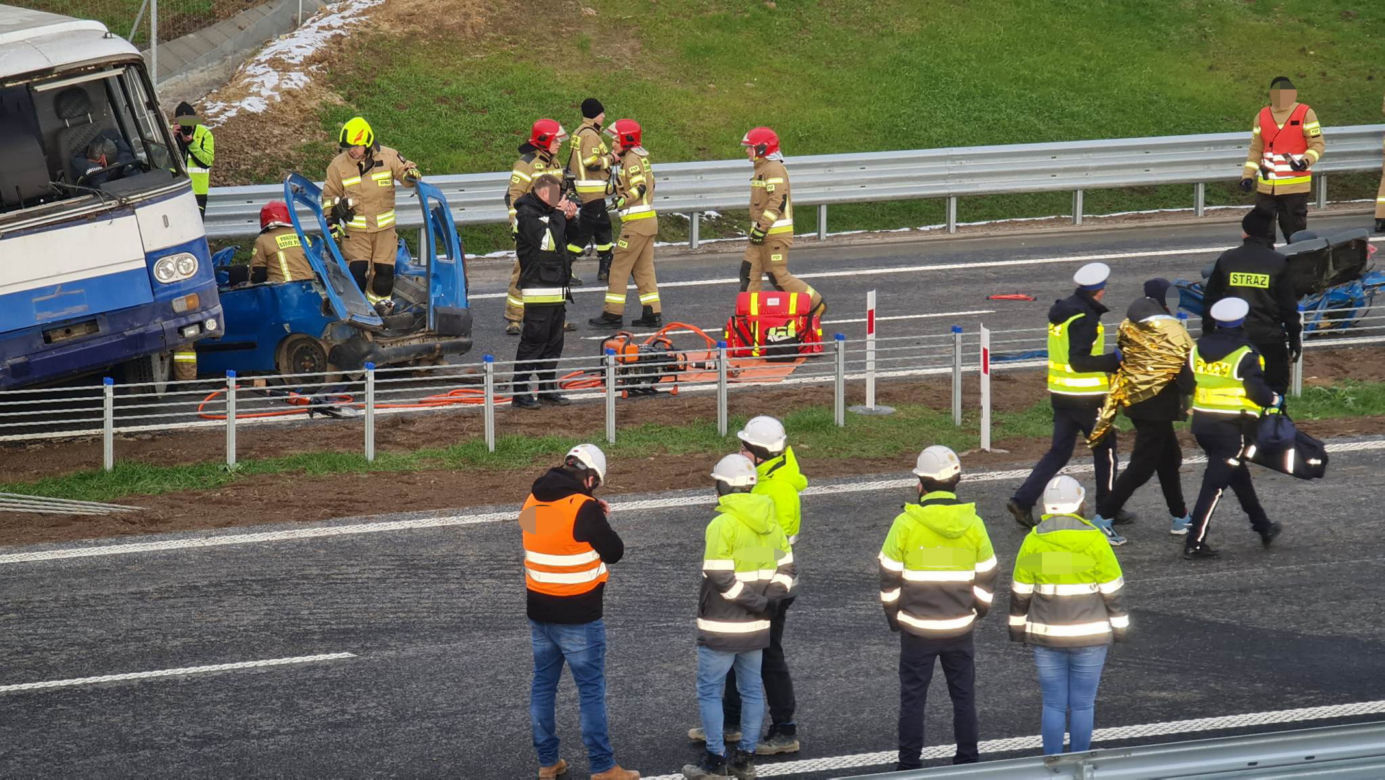 Potężny karambol na S5. Rozbity autobus, Potężna akcja strażaków