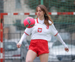 Marianna Schreiber robi z piką cuda na boisku