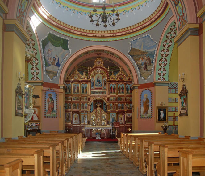 To jedna z najpiękniejszych wsi w województwie małopolskim. Kiedyś była częścią popularnego uzdrowiska