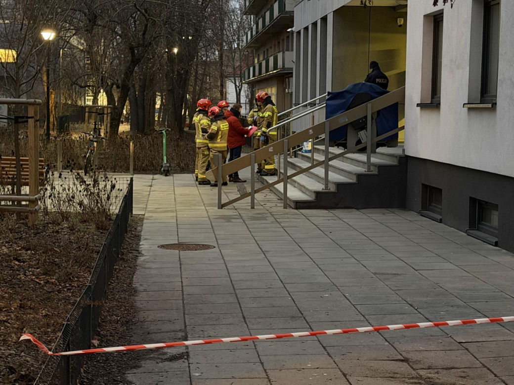 Przyniósł kopertę z białym proszkiem do komisariatu w centrum Warszawy