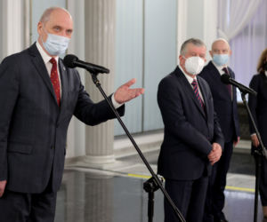 Antoni Macierewicz ostro skomentował powrót Donalda Tuska