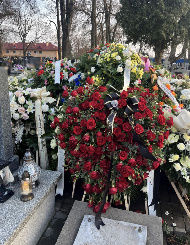 Grób braci Supersonów. Mariusz i Krzysztof zginęli w katastrofie śmigłowca