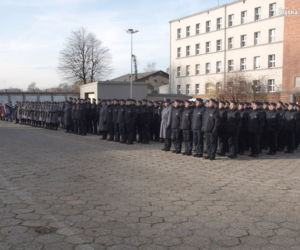 Nowi policjanci w śląskim garnizonie. Złożyli ślubowanie