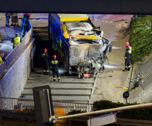 Autobus miejski wjechał w przejście podziemne przy Dworcu Zachodnim