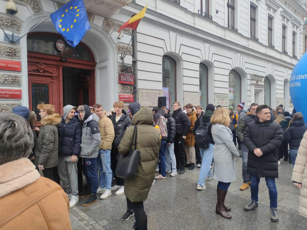 Polonez dla Łodzi. Setki łodzian we wspólnym tańcu [ZDJĘCIA]