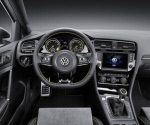 Volkswagen Golf R 400