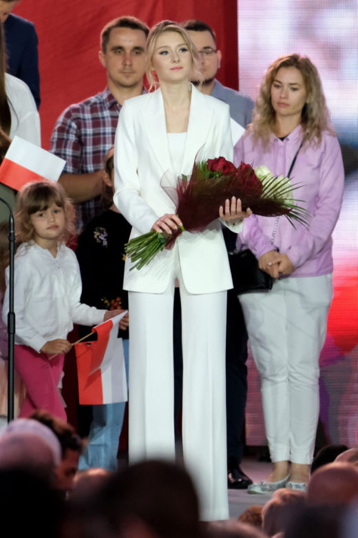 Agata Duda, Kinga Duda. Damy w bieli.