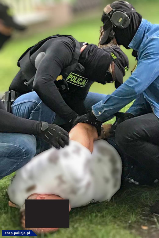 Wielki cios w narkobiznes, policjanci zlikwidowali magazyn narkotyków w Warszawie
