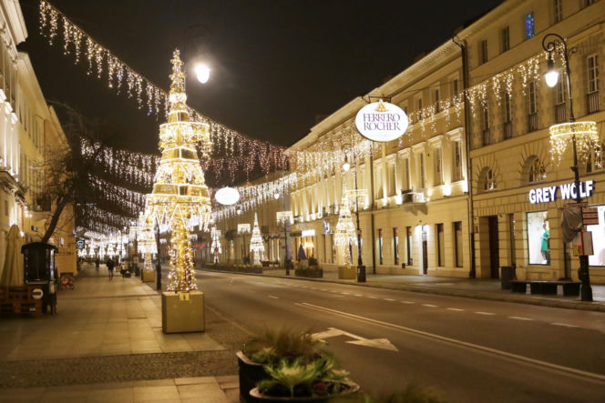 Sylwester w Warszawie sprzed lat. Tak stolica witała dawniej Nowy Rok