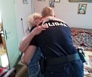 Policjanci odzyskali wszystkie oszczędności 91-latki