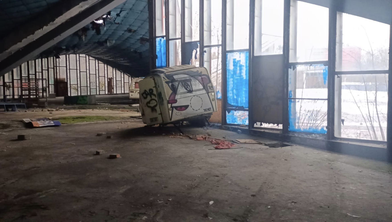 Opuszczone hale targowe MTK w Chorzowie