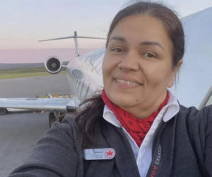 Stewardesa przeżyła katastrofę lotniczą. Ujawniono jej obrażenia