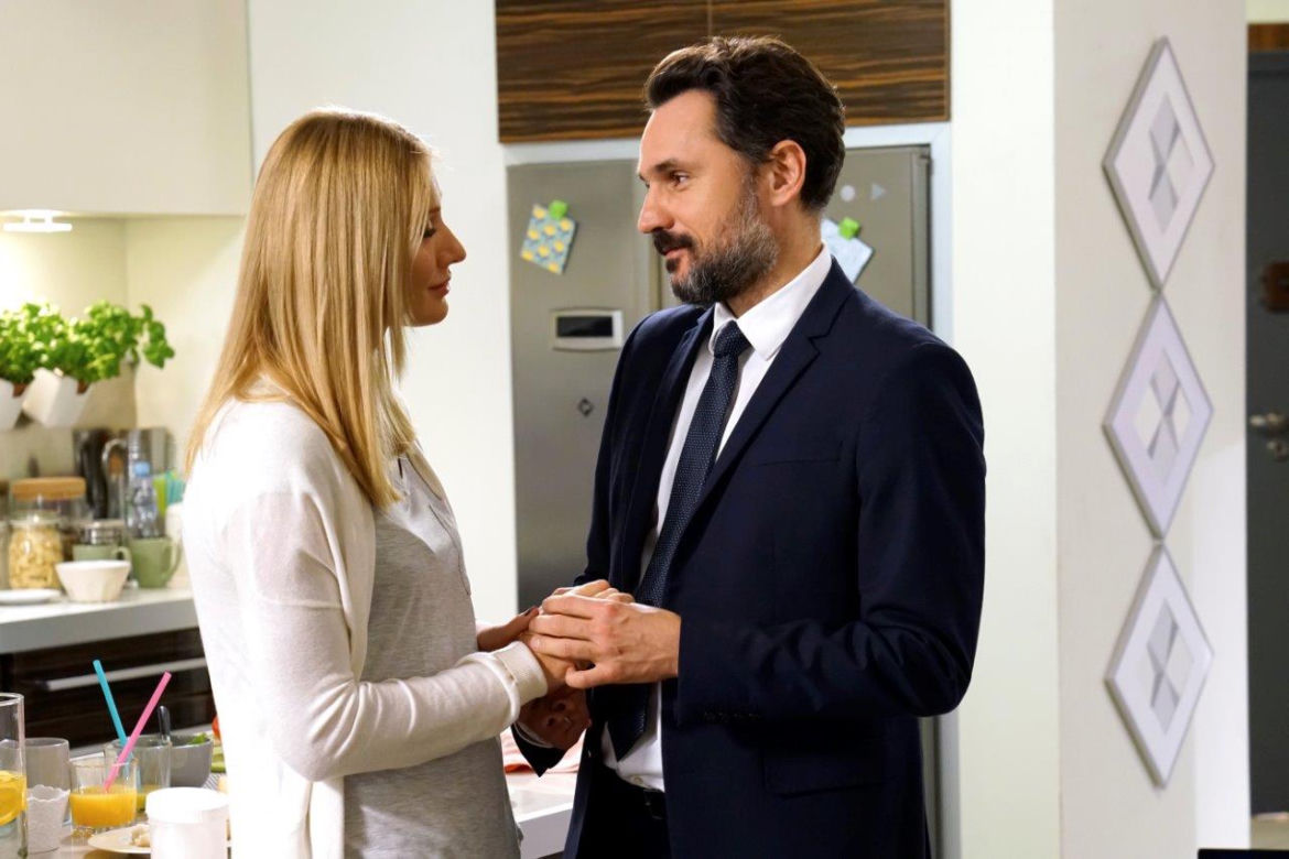 Barwy szczęścia odc. 2057. Zosia (Joanna Moro), Piotr (Piotr Jankowski) 